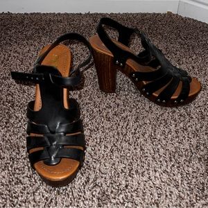 Chunky heel sandals